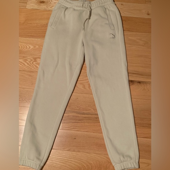 Puma joggers - Picture 1 of 3